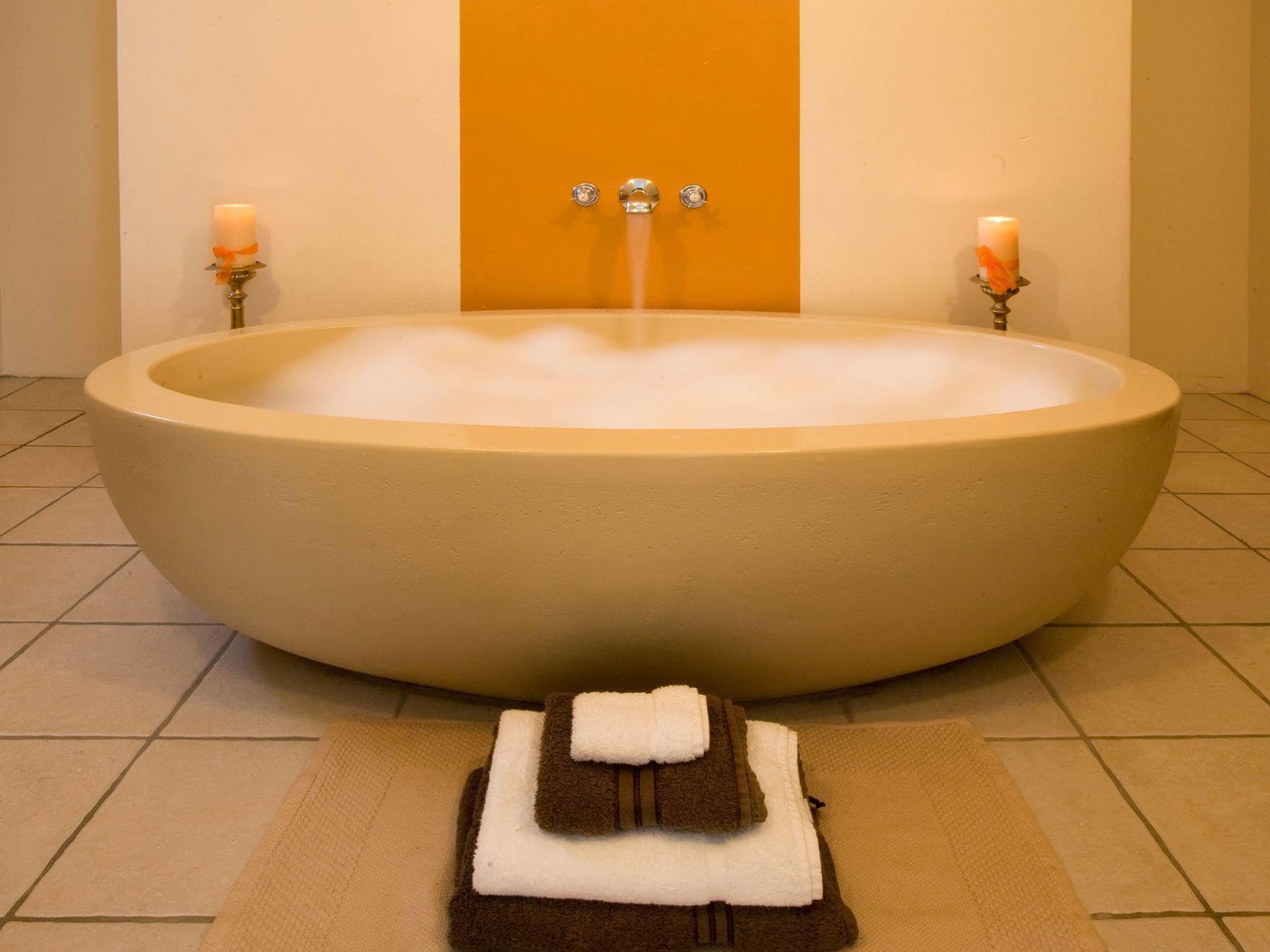 Art Gallery Guest House - Thandekayo Hout Bay Luaran gambar