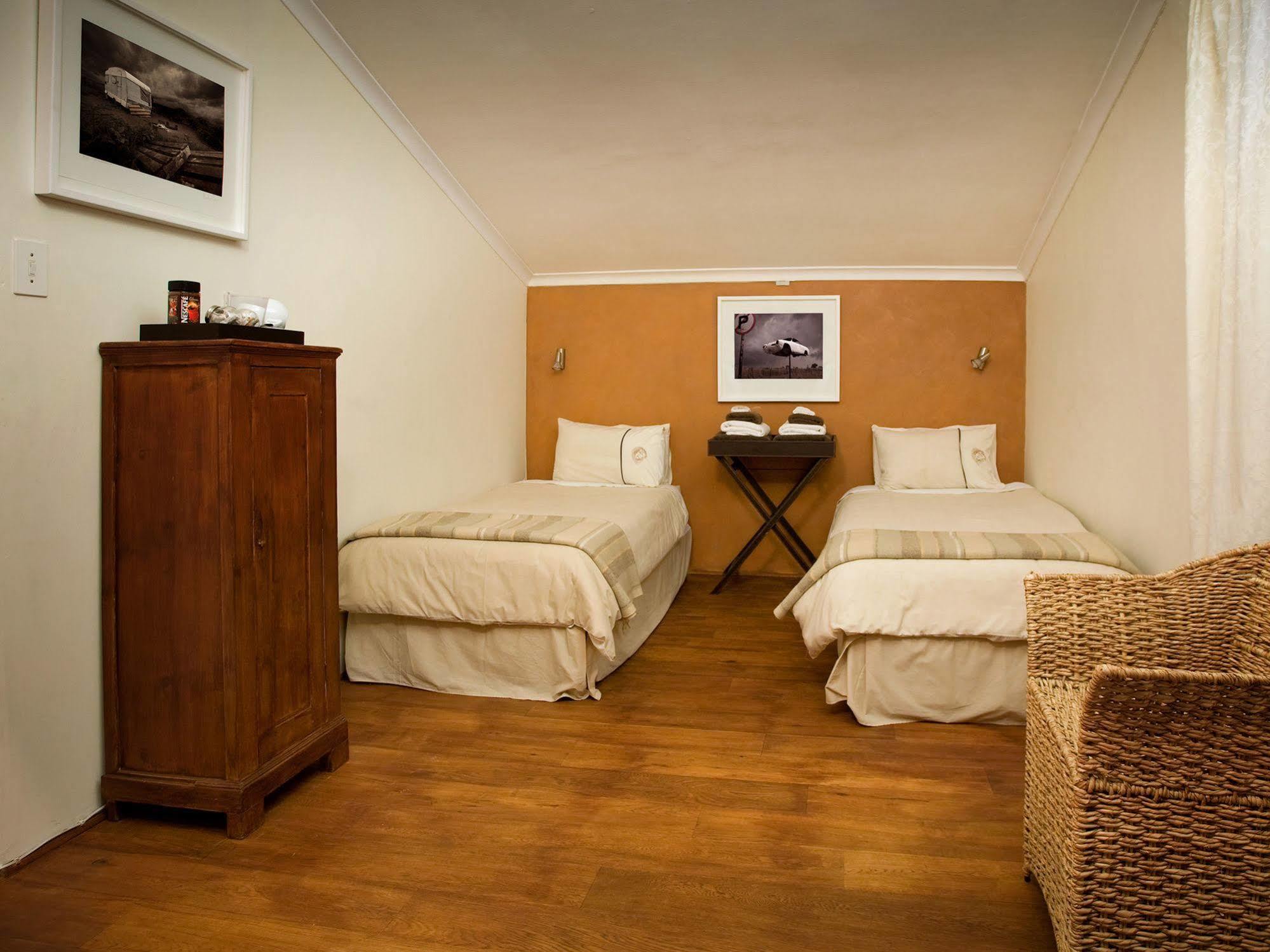 Art Gallery Guest House - Thandekayo Hout Bay Luaran gambar