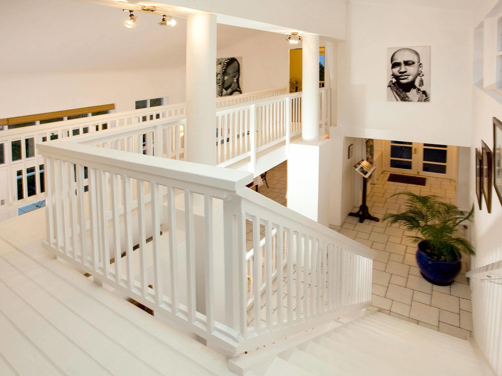 Art Gallery Guest House - Thandekayo Hout Bay Luaran gambar